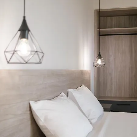 Апартаменты Sky-high Penthouse W. Stunning Views - 03