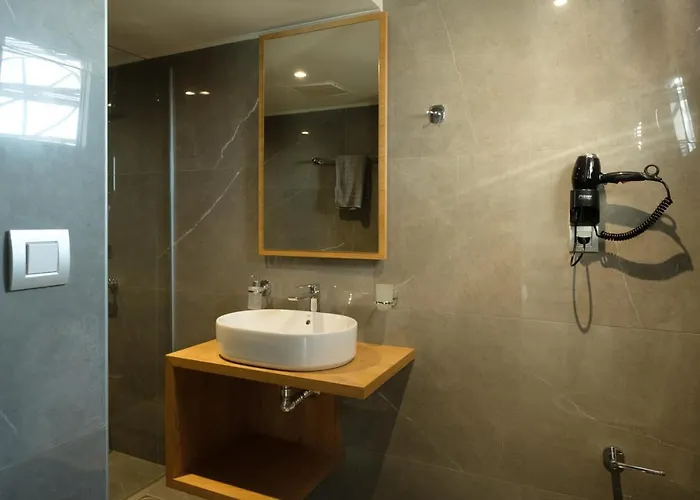 Sky-high Penthouse W. Stunning Views - 03