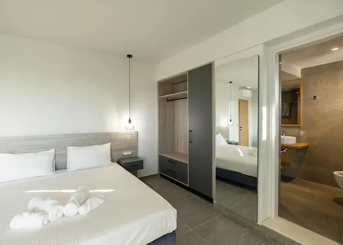 Sky-high Penthouse W. Stunning Views - 03 *